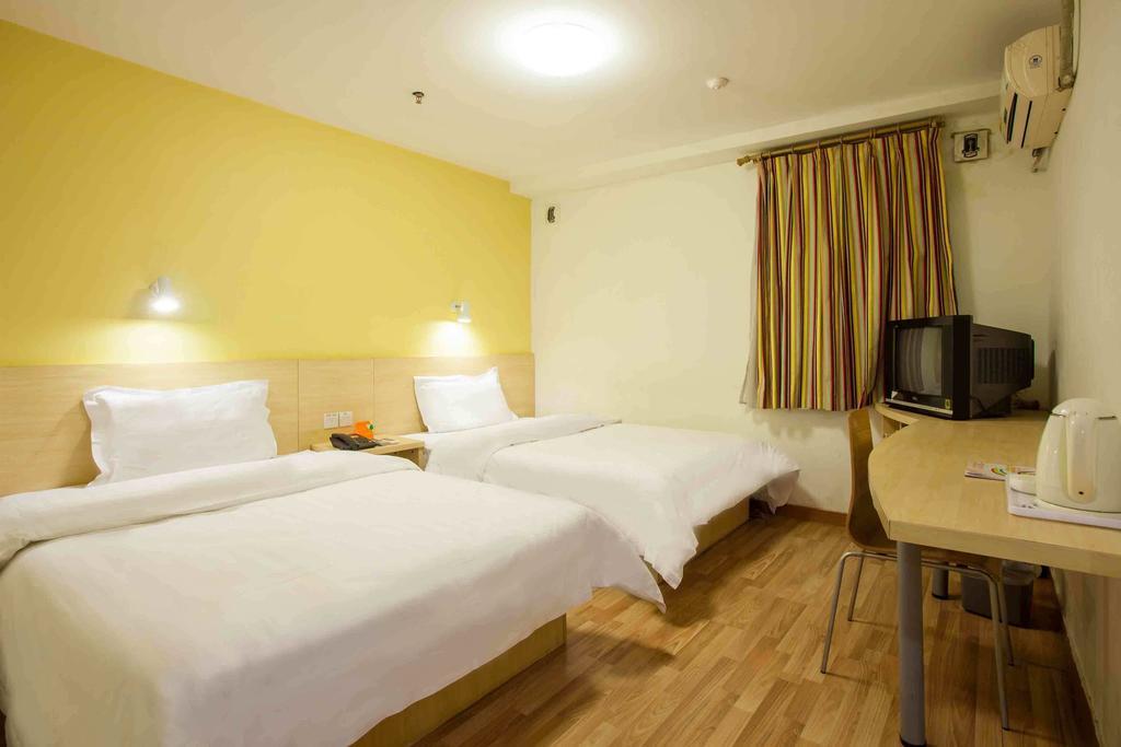 7Days Inn Zunyi Beijing Road Room photo